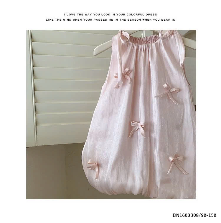 ĐẦM BÍ HỒNG NƠ BUỘC DÂY VAI