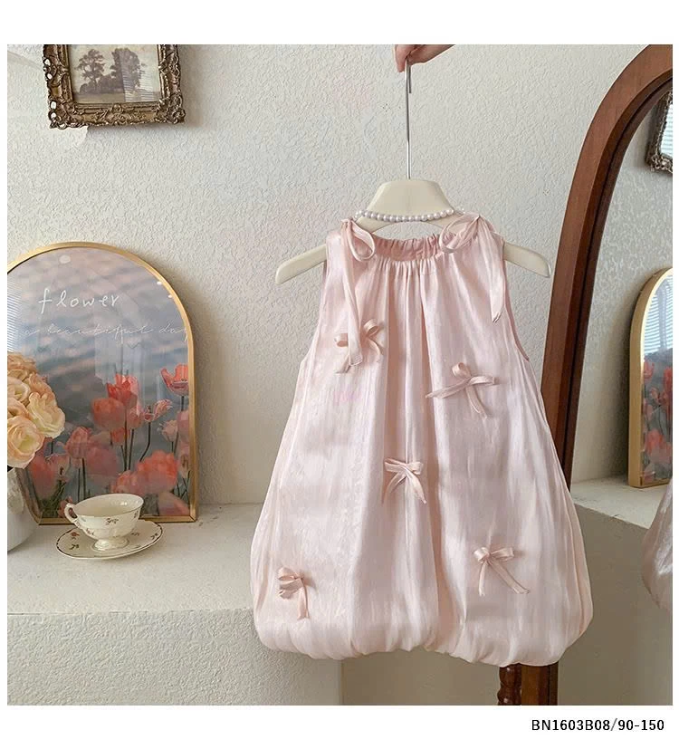 ĐẦM BÍ HỒNG NƠ BUỘC DÂY VAI