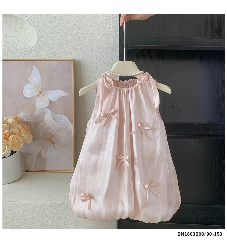 ĐẦM BÍ HỒNG NƠ BUỘC DÂY VAI