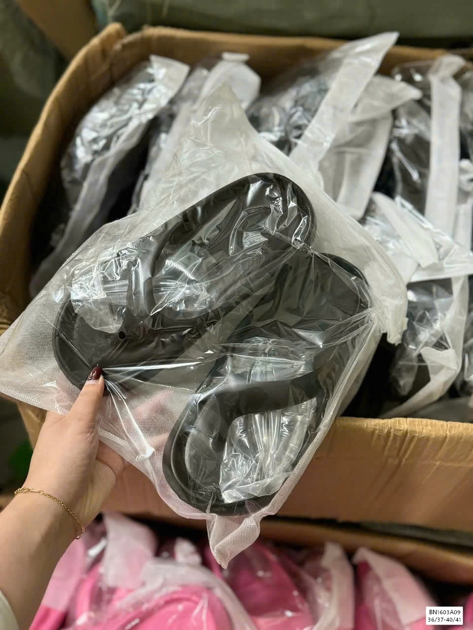 TÔNG TRƠN MÀU EVA