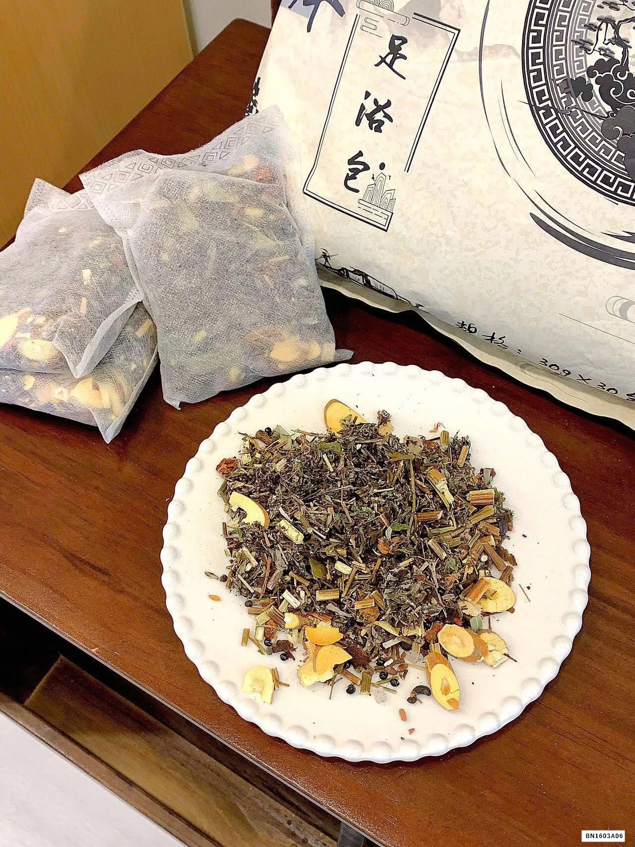 TÚI THẢO DƯỢC NGÂM CHÂN ĐÔNG Y