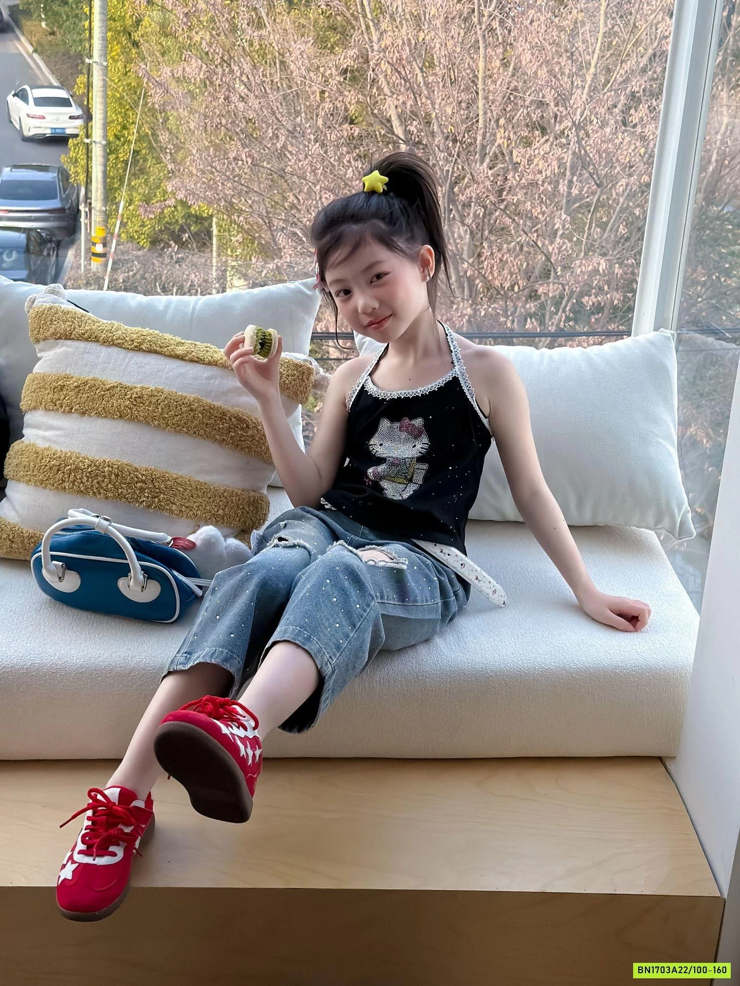 ÁO 2S KITTY MIX JEANS LỠ ĐÍNH ĐÁ