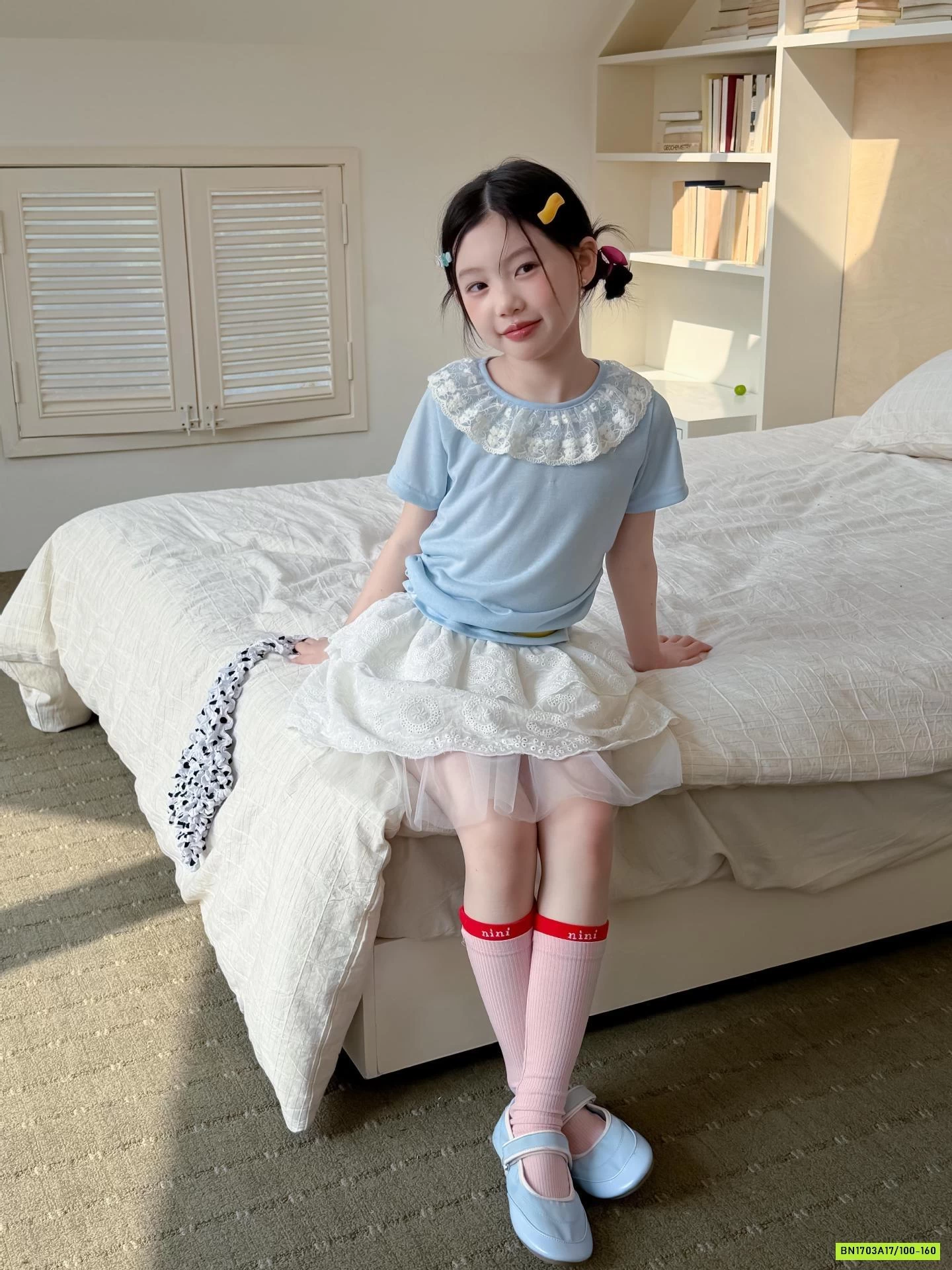 MONTGOGHI XANH MIX CV REN TRẮNG