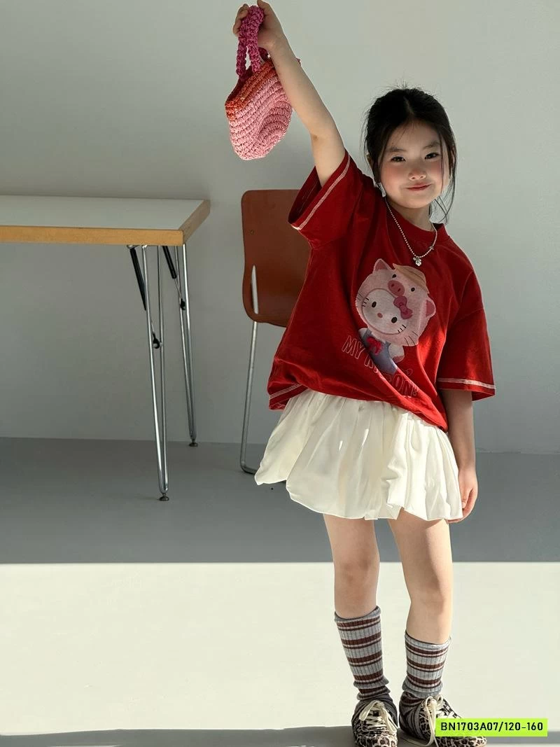 ÁO KITTY ĐỎ MIX QUẦN BÍ TRẮNG