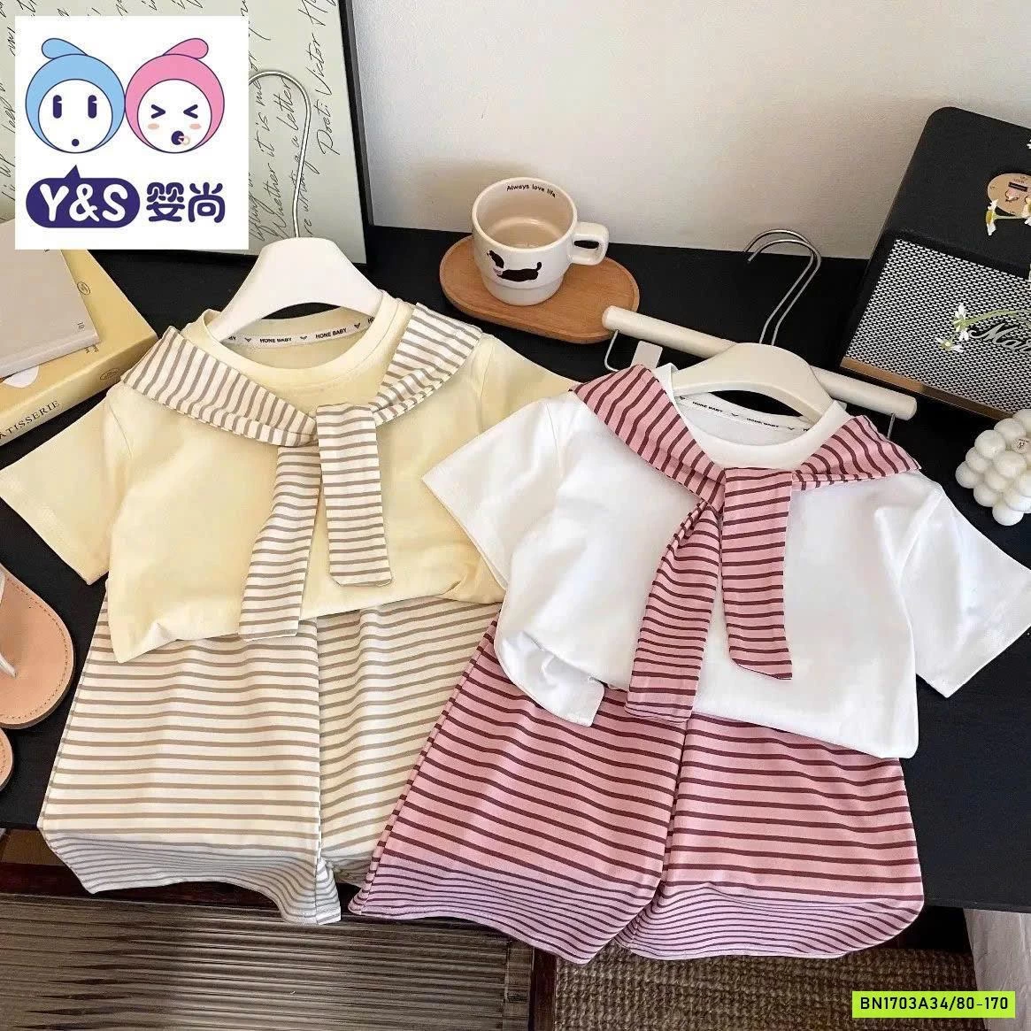 BỘ ÁO THUN KHĂN QUÀNG MIX QUẦN SUÔNG