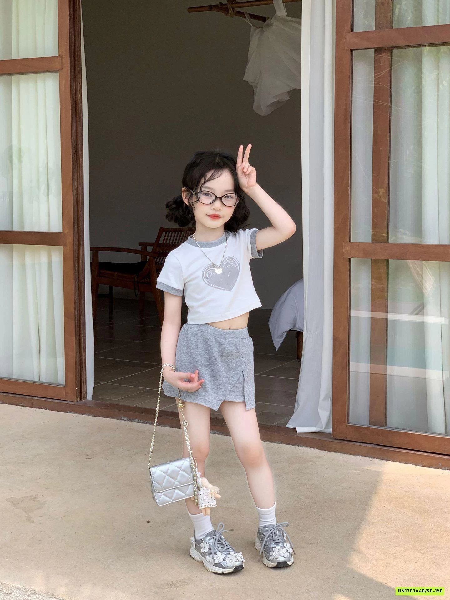 SÉT CROPTOP TRÁI TIM MIX CV XÁM