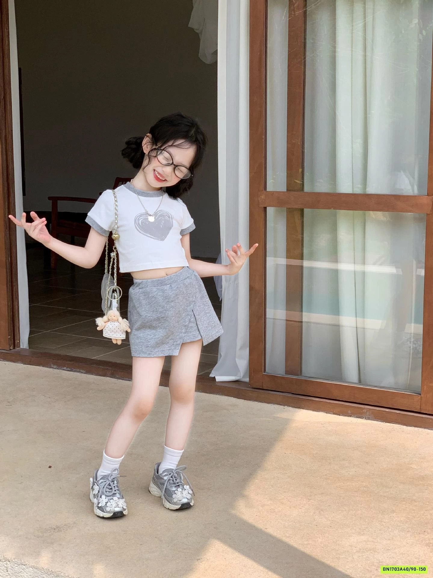 SÉT CROPTOP TRÁI TIM MIX CV XÁM