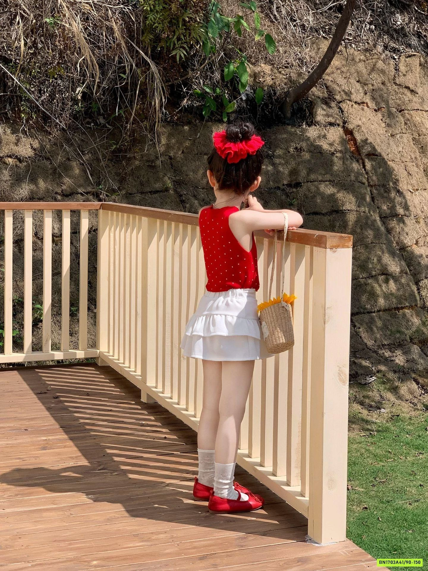 ÁO YẾM CHẤM BI MIX CV TRẮNG