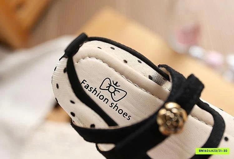 GIÀY BÚP BÊ LƯỚI ĐÍNH HOA TRÀ