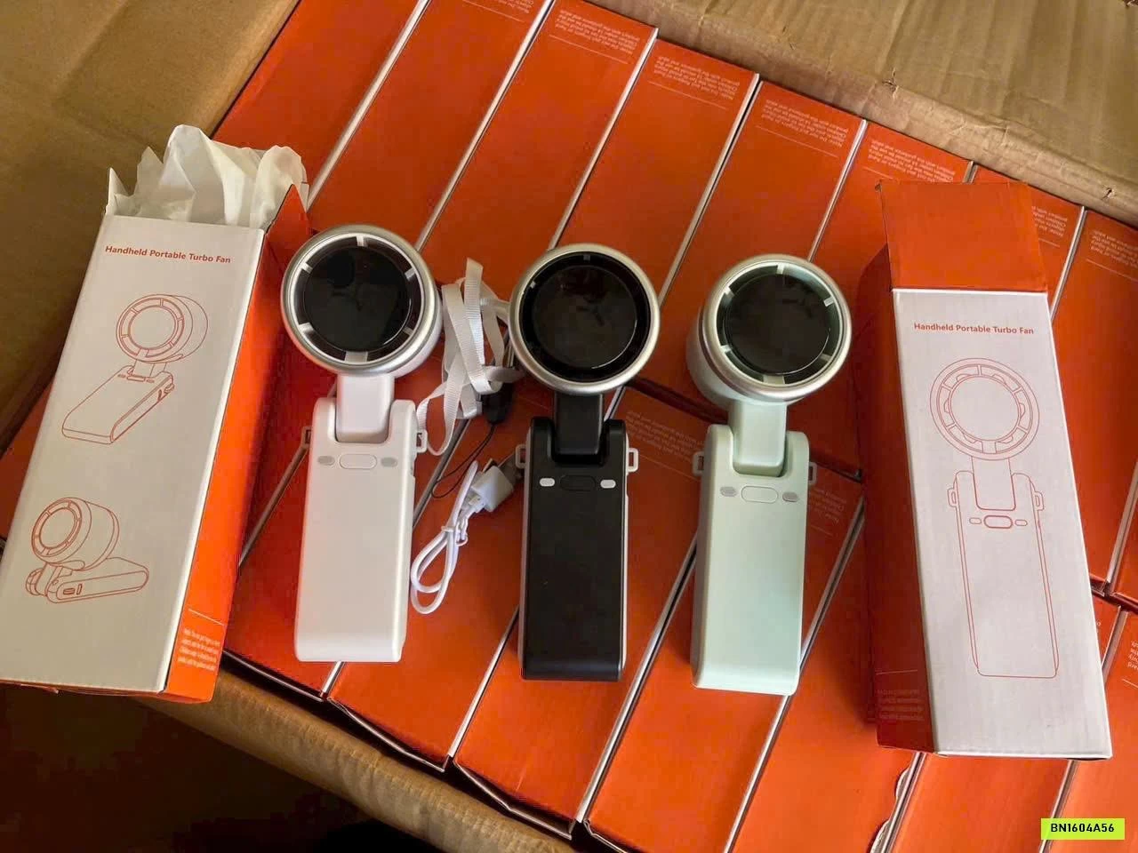 QUẠT MINI GẤP GỌN ĐEO CỔ