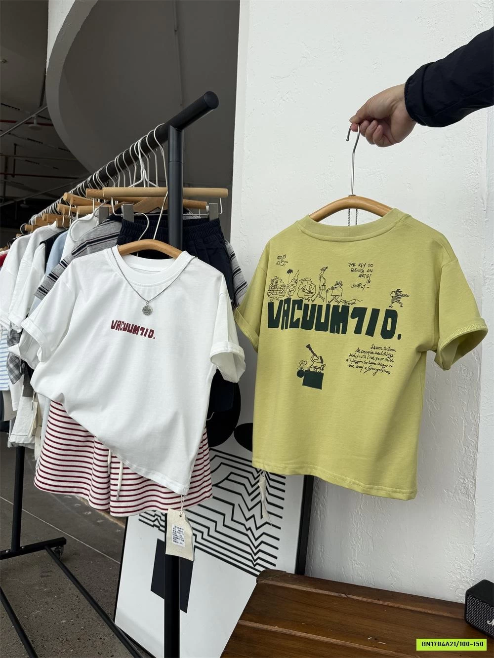 ÁO THUN IN CHỮ LƯNG