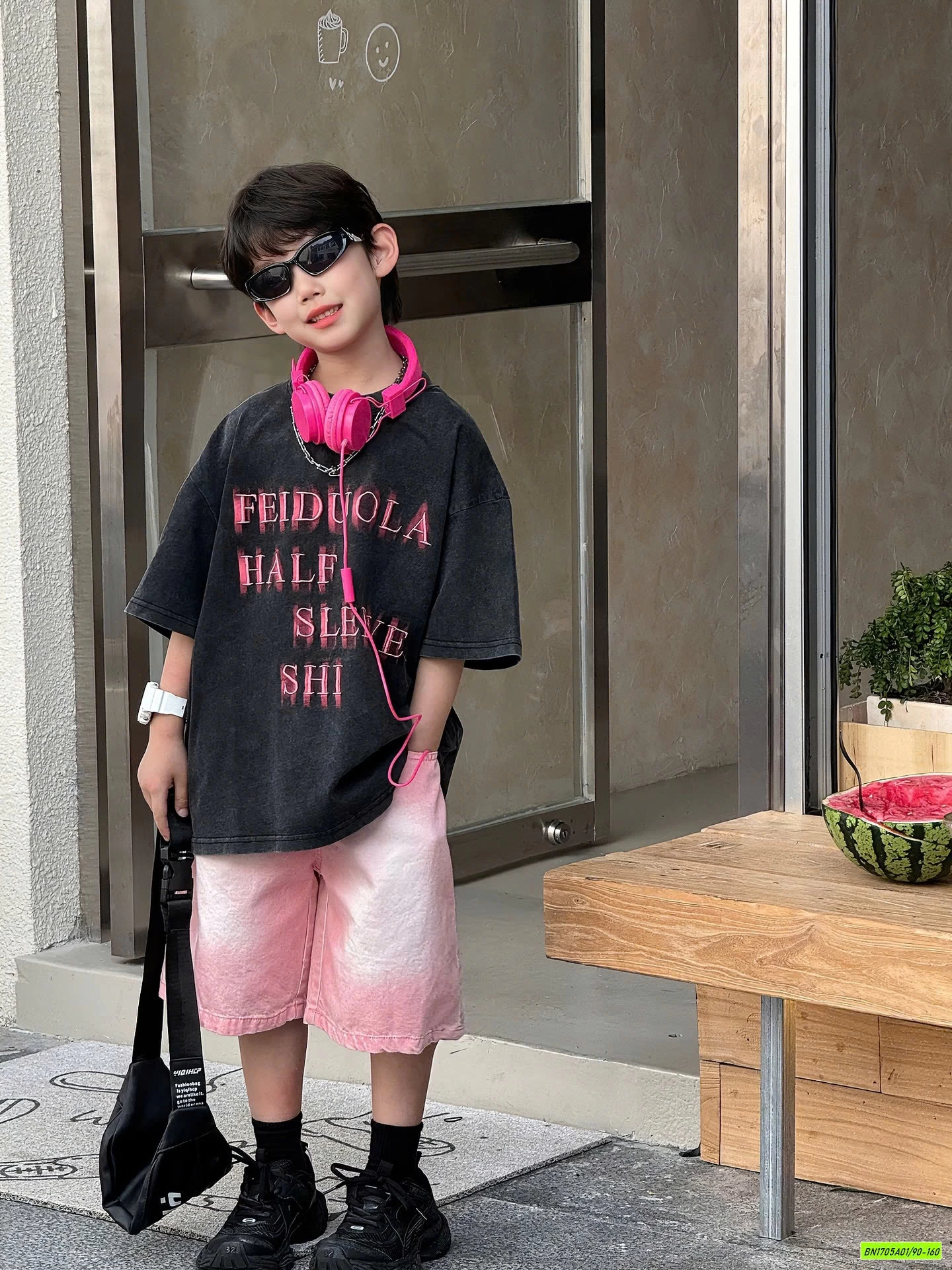 ÁO DEN IN CHỮ MIX SHORT HỒNG LOANG