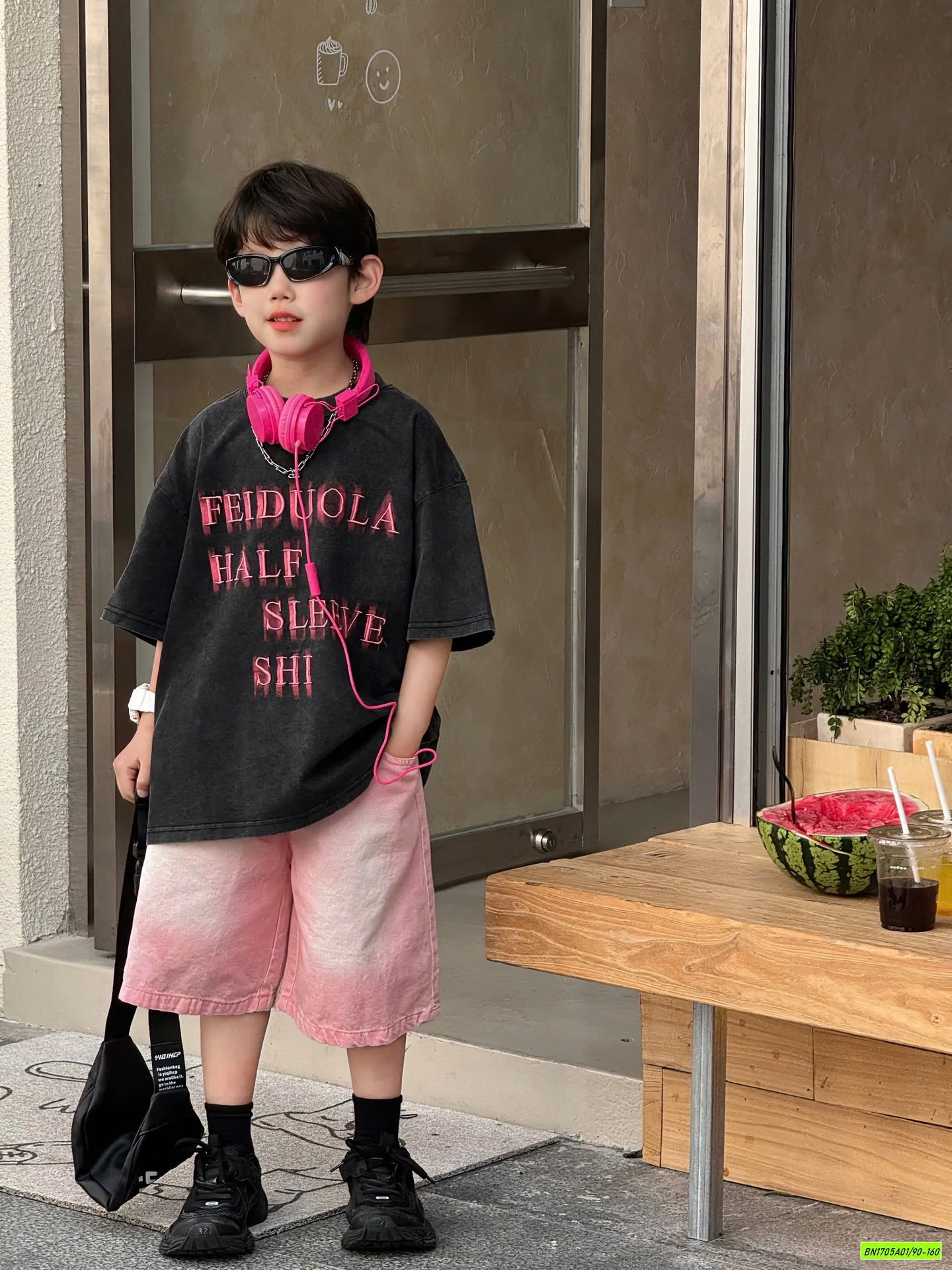 ÁO DEN IN CHỮ MIX SHORT HỒNG LOANG