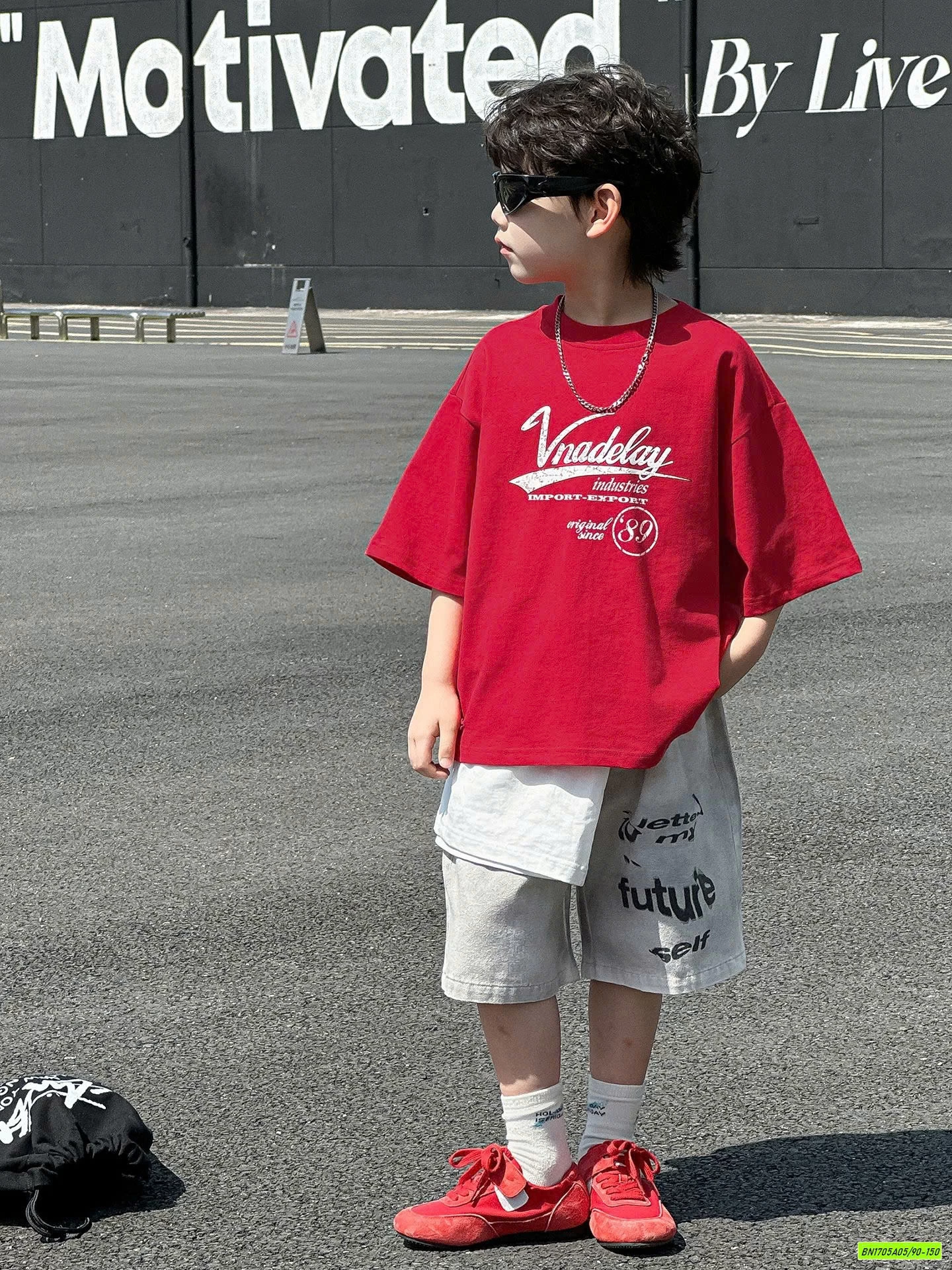 ÁO ĐỎ IN CHỮ MIX SHORT JEANS