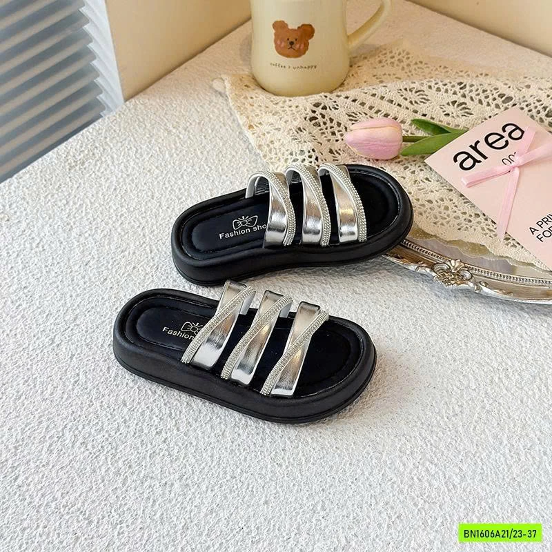 DÉP LÊ QUAI BẠC PHỐI ĐÁ