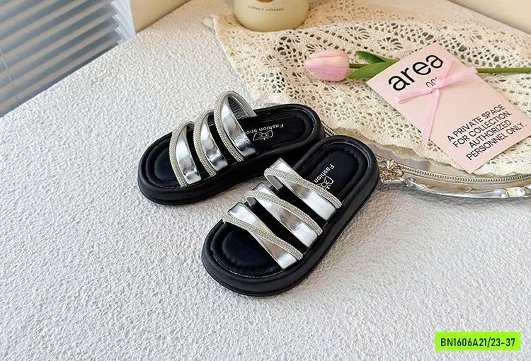 DÉP LÊ QUAI BẠC PHỐI ĐÁ