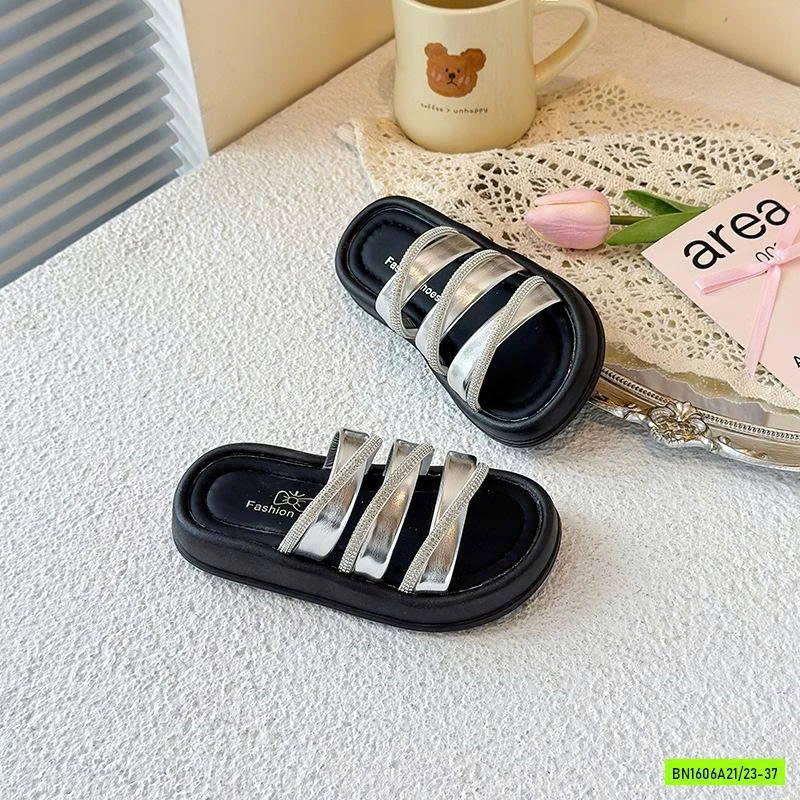 DÉP LÊ QUAI BẠC PHỐI ĐÁ