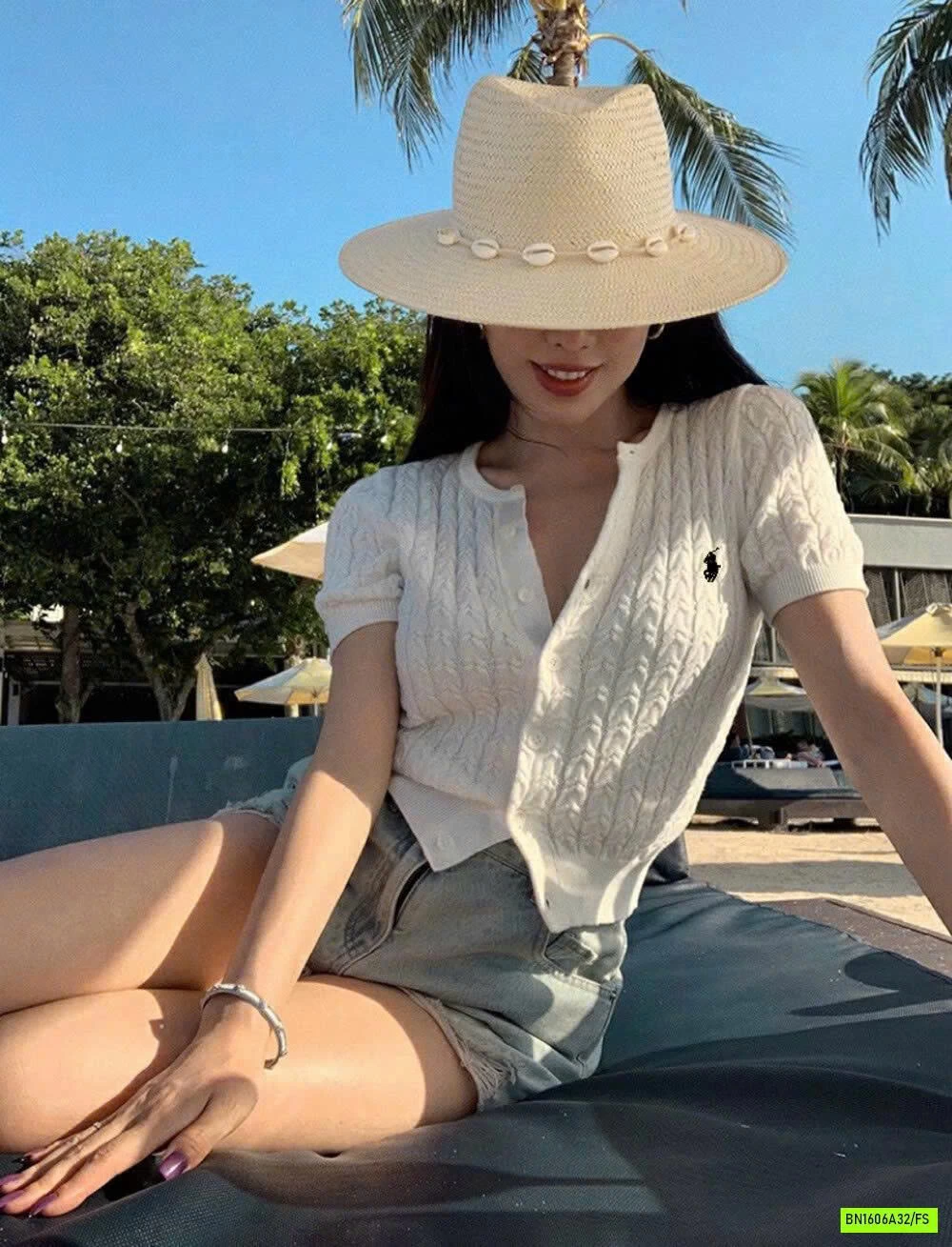 MONTOGHI LOGO NGỰA WG.WE