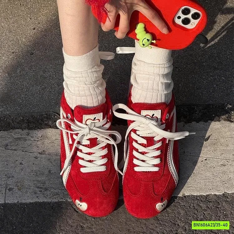 GIÀY TT ĐỎ THÊU TÁO