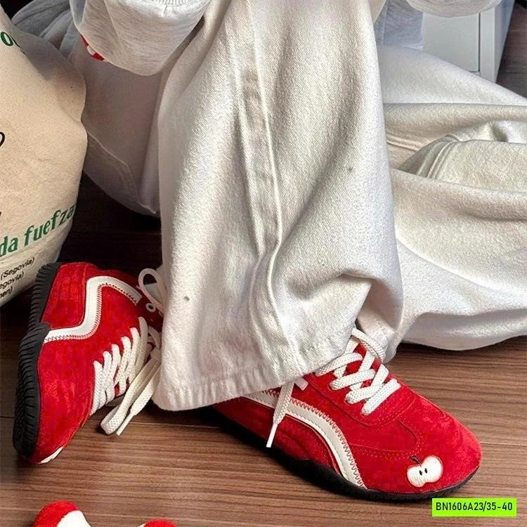 GIÀY TT ĐỎ THÊU TÁO