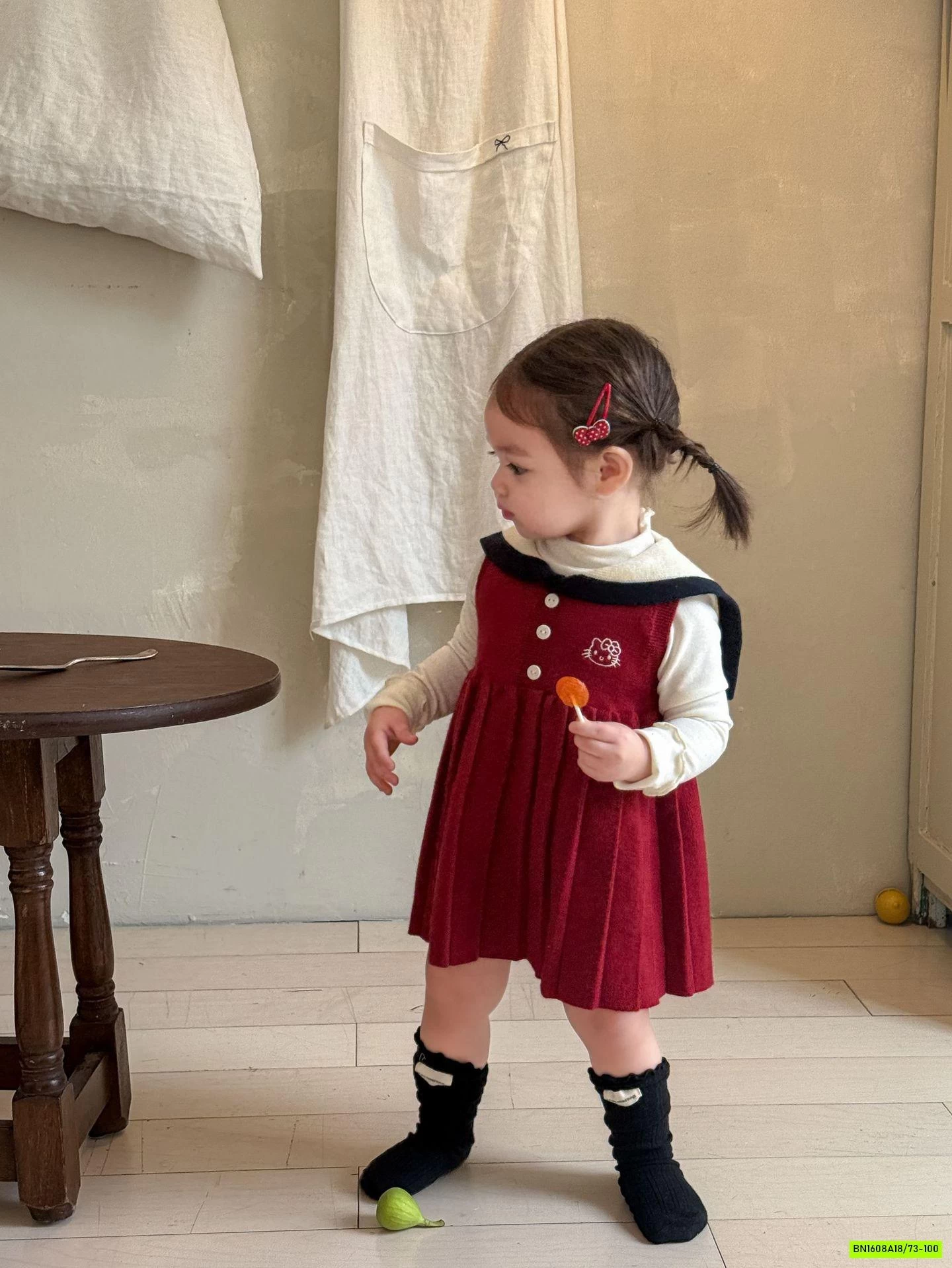 ĐẦM LEN ĐỎ K.itt.y CHÂN LY