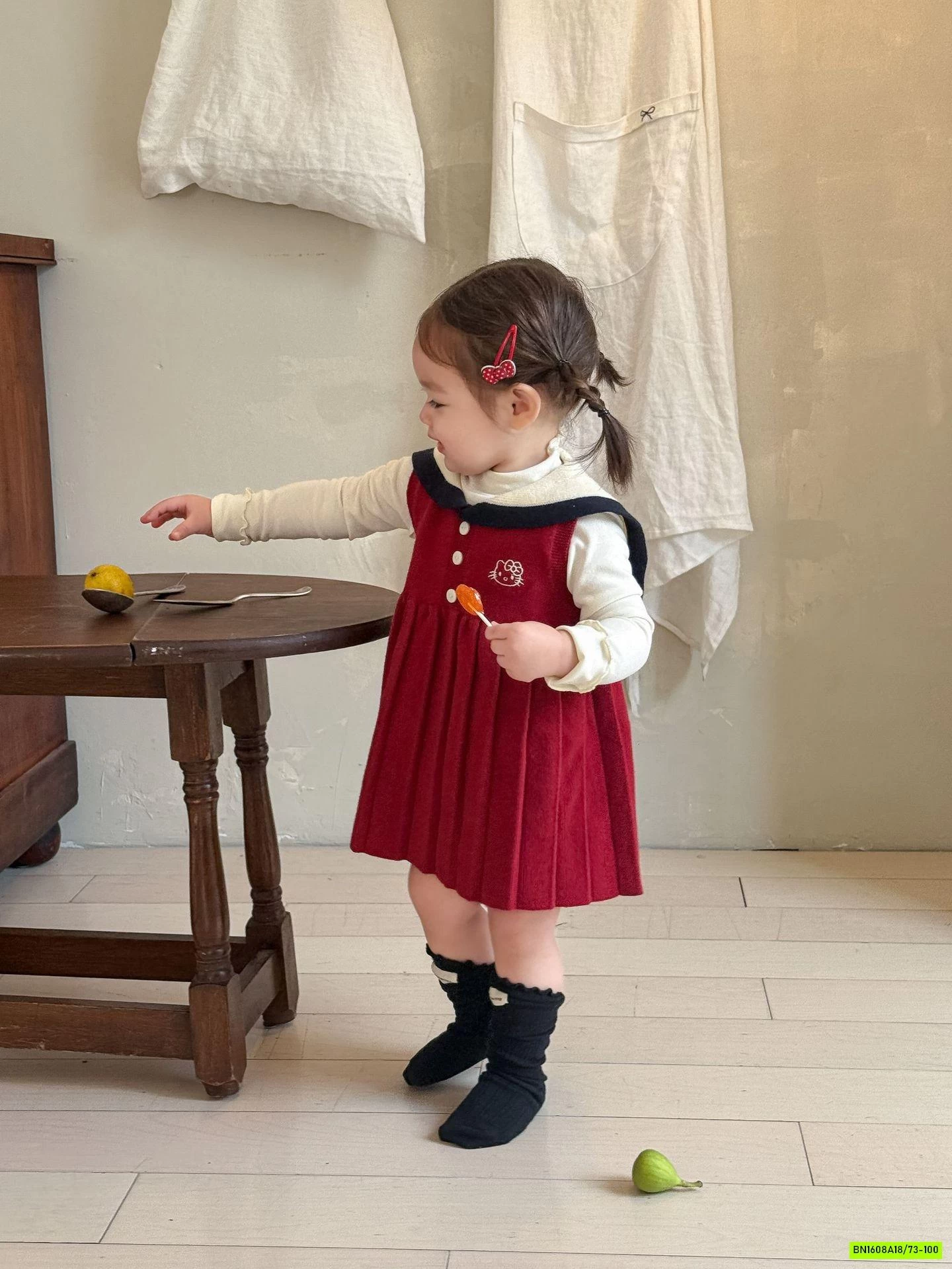 ĐẦM LEN ĐỎ K.itt.y CHÂN LY