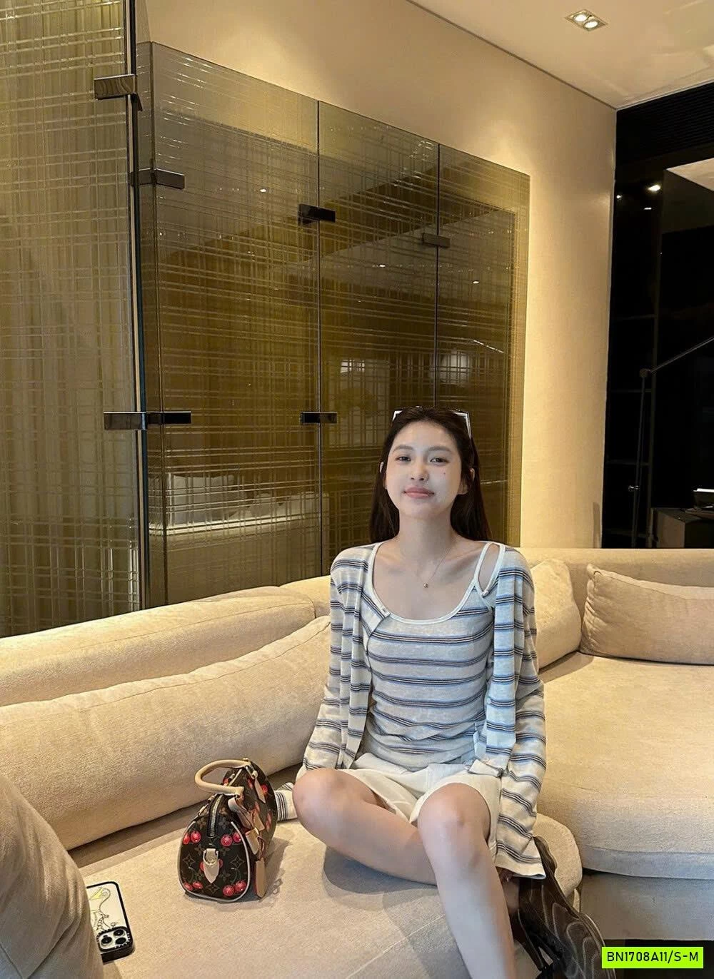 SÉT ÁO 2 DÂY + CARDIGAN KẺ WGWE6850