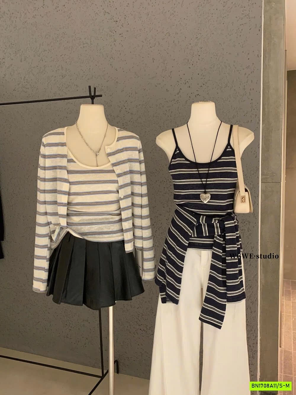 SÉT ÁO 2 DÂY + CARDIGAN KẺ WGWE6850