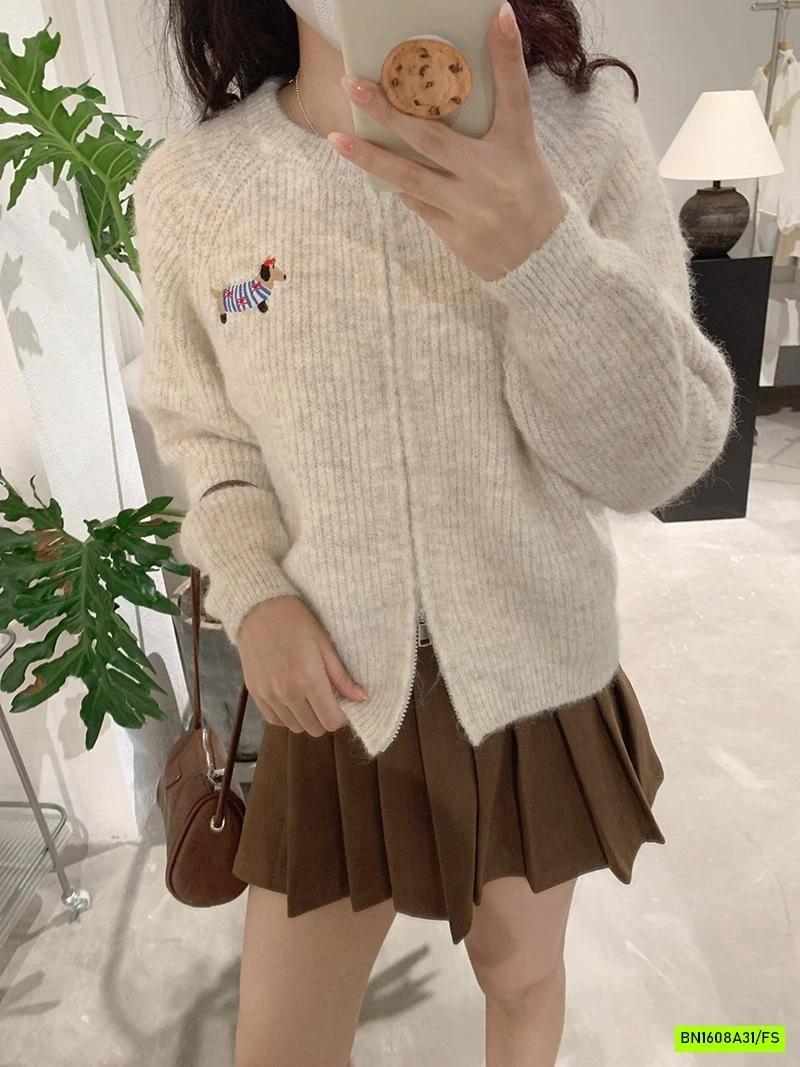 KHOÁC LEN DỆT LOGO CÚN