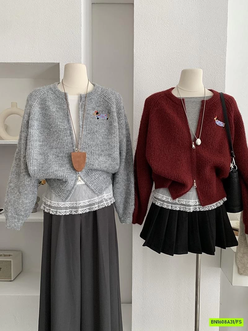 KHOÁC LEN DỆT LOGO CÚN