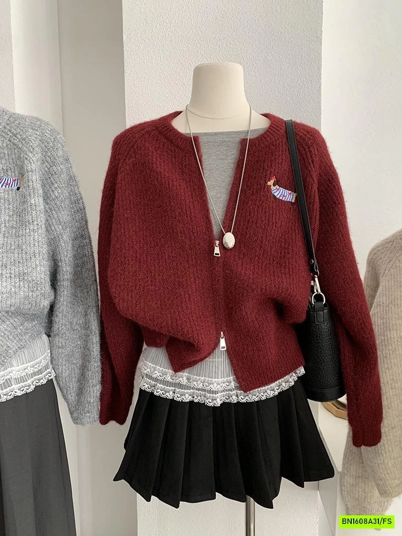 KHOÁC LEN DỆT LOGO CÚN