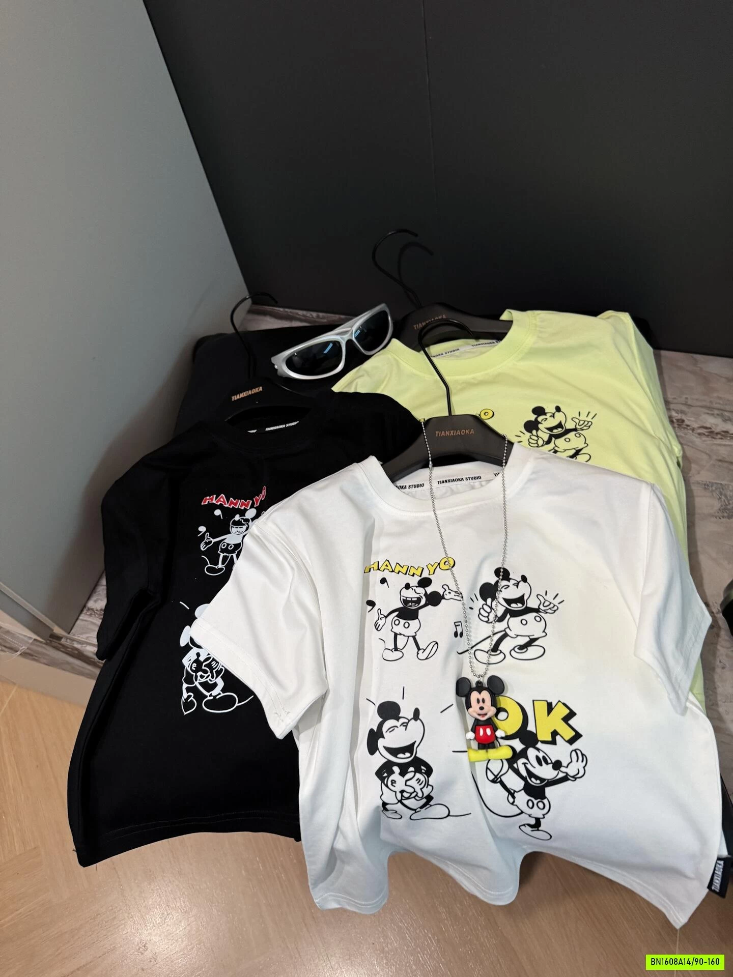 ÁO THUN MICKEY CỔ TRÒN