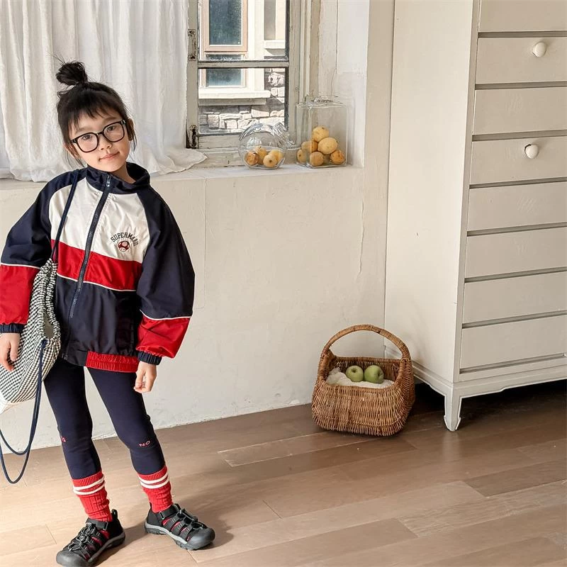 KHOÁC GIÓ PHỐI MÀU THÊU GẤU ADBABY