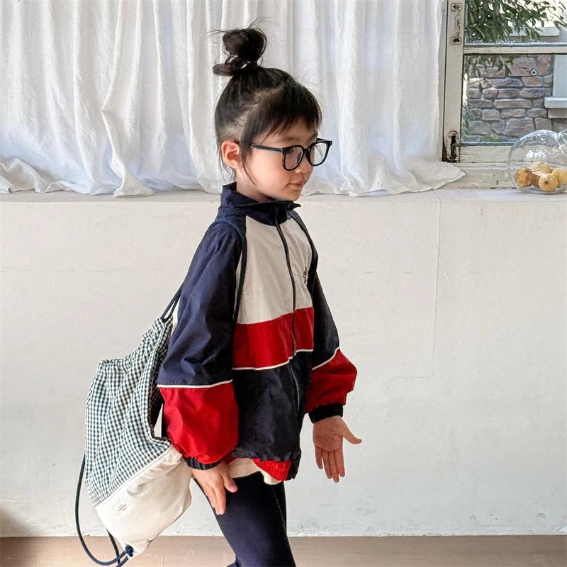 KHOÁC GIÓ PHỐI MÀU THÊU GẤU ADBABY