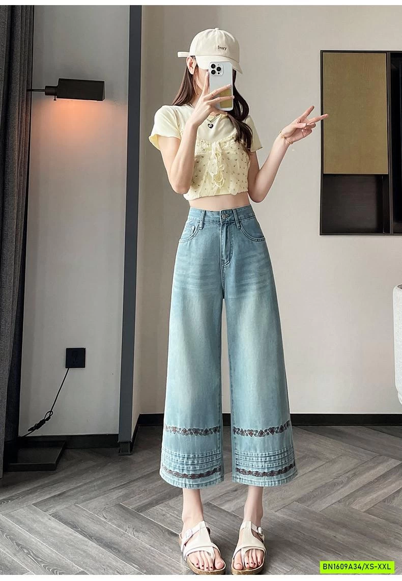 JEANS SUÔNG LỠ THÊU GẤU