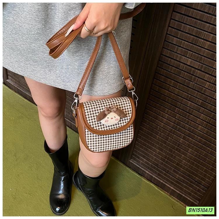 TÚI XÁCH MINI GẮN BÚP BÊ