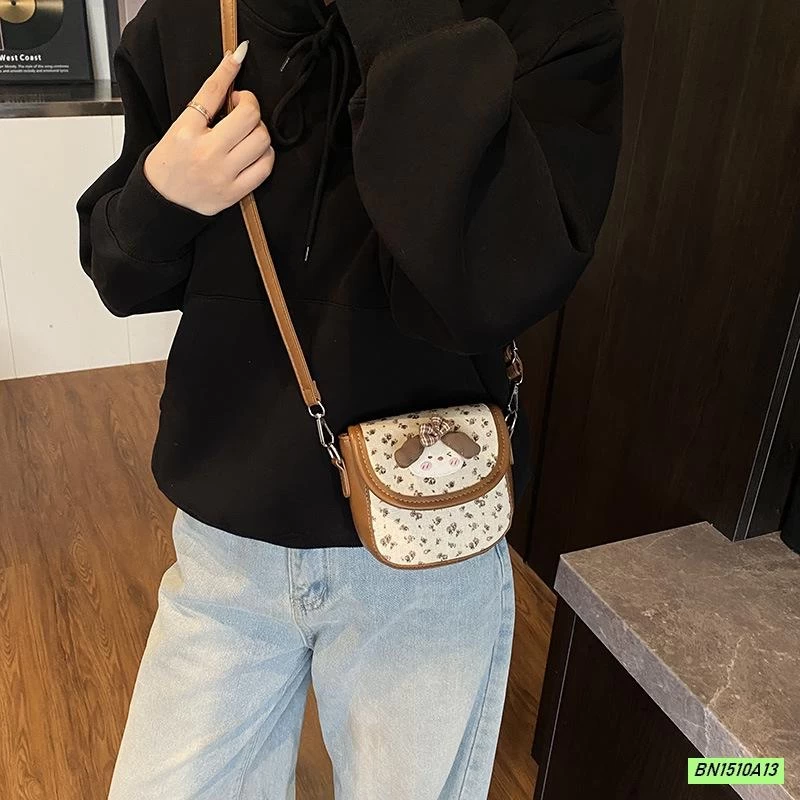 TÚI XÁCH MINI GẮN BÚP BÊ