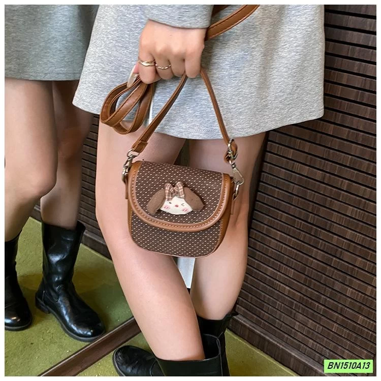 TÚI XÁCH MINI GẮN BÚP BÊ