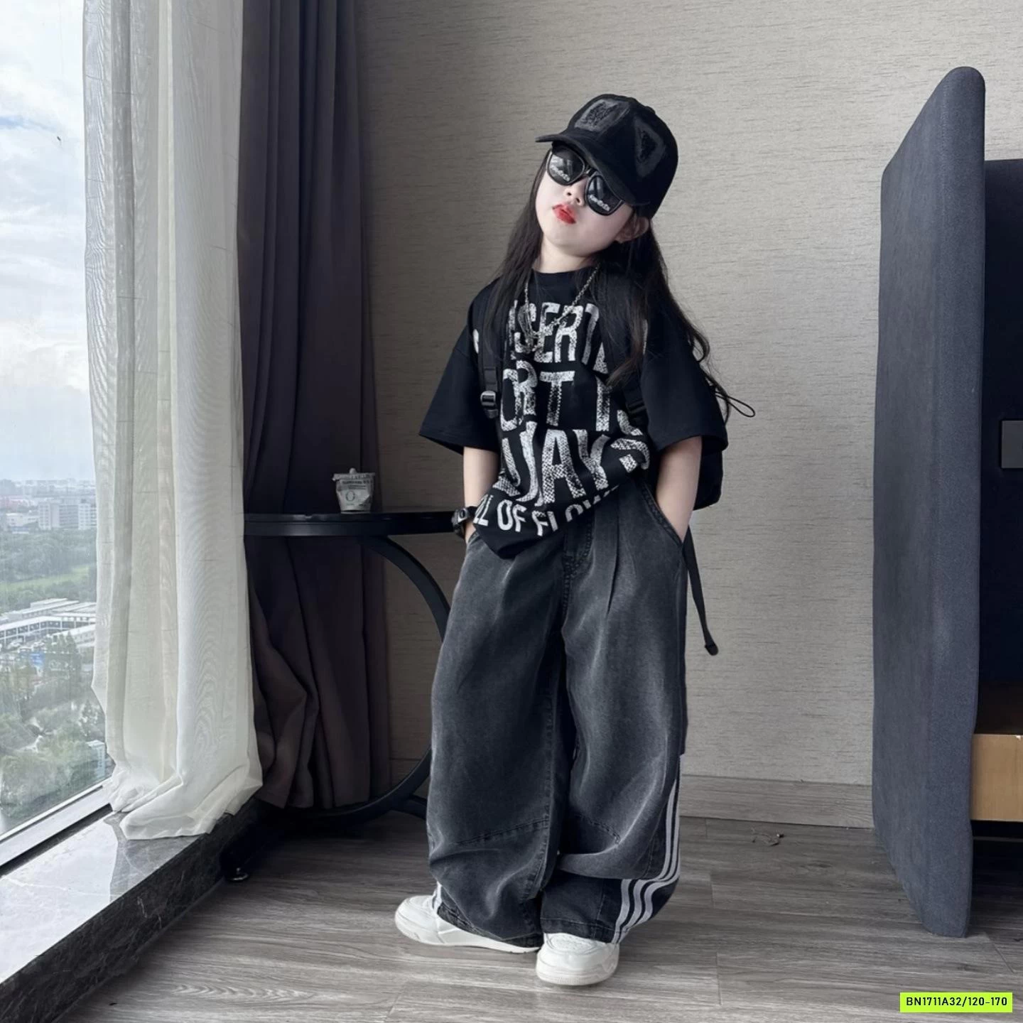 ÁO CHỮ MIX QUẦN SUÔNG