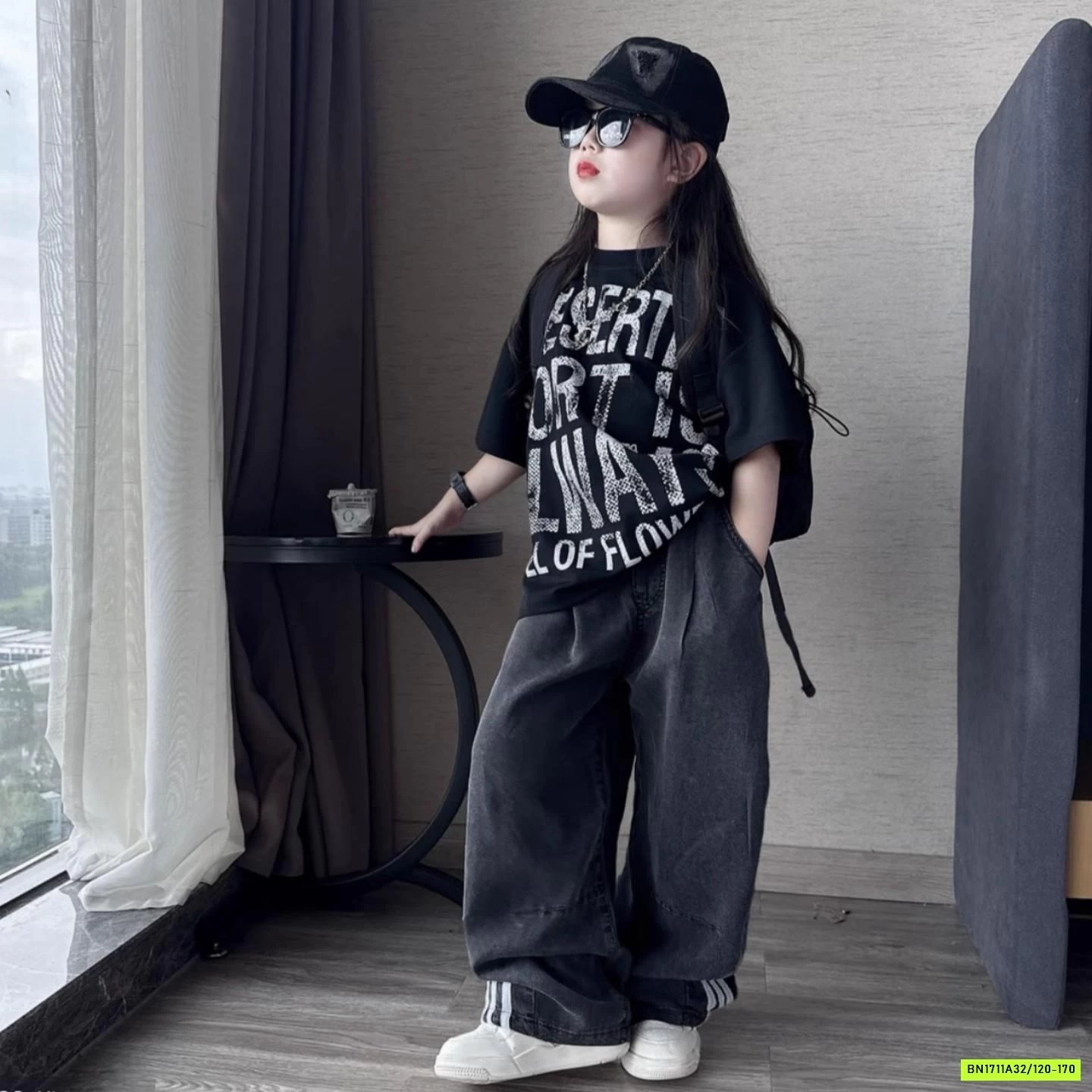 ÁO CHỮ MIX QUẦN SUÔNG