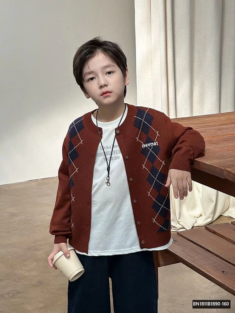 ÁO LEN QUẢ TRÁM AMBB