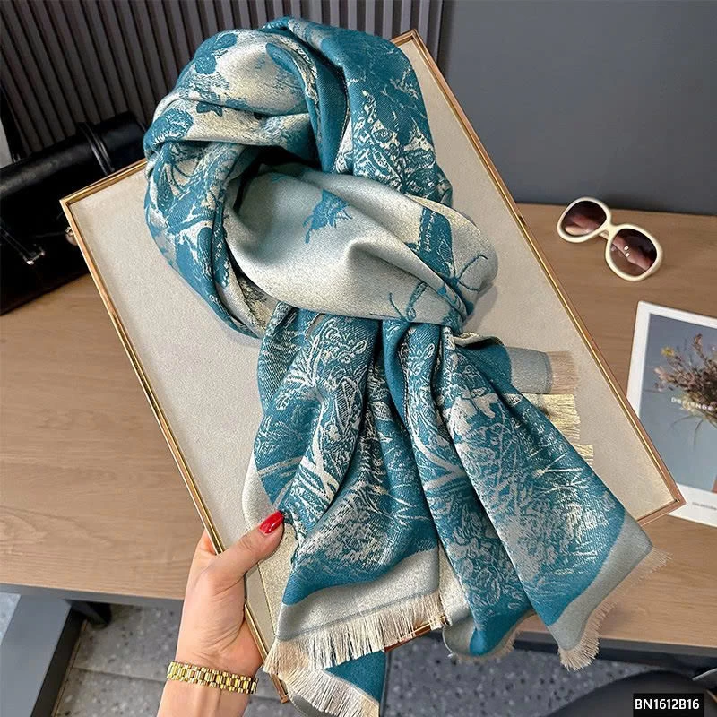 KHĂN CHOÀNG GIẢ LỤA HỌA TIẾT BƯỚM