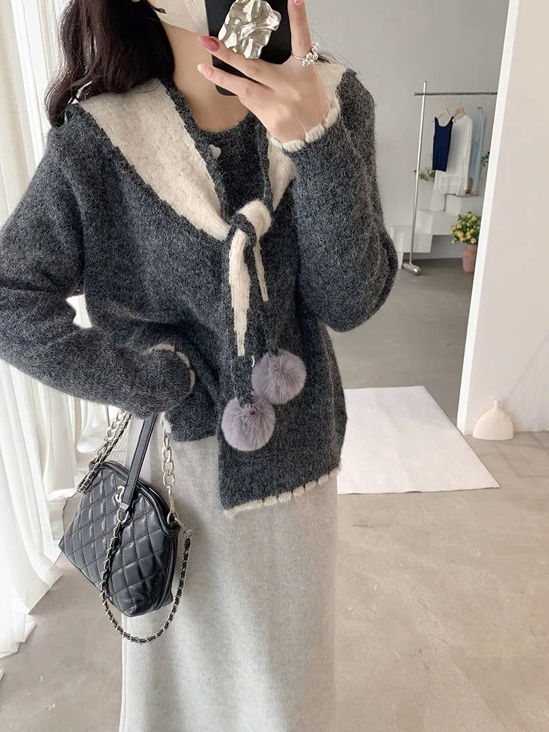 ÁO LEN KÈM KHĂN QUẢ BÔNG