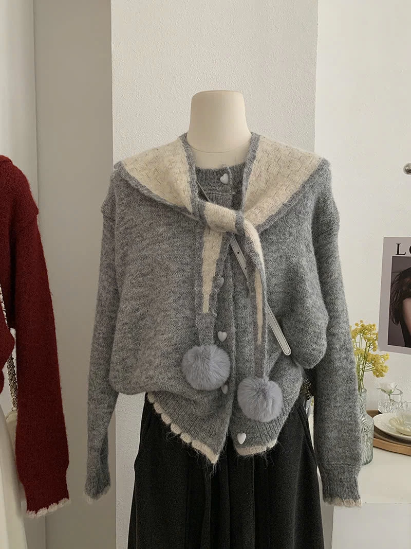 ÁO LEN KÈM KHĂN QUẢ BÔNG