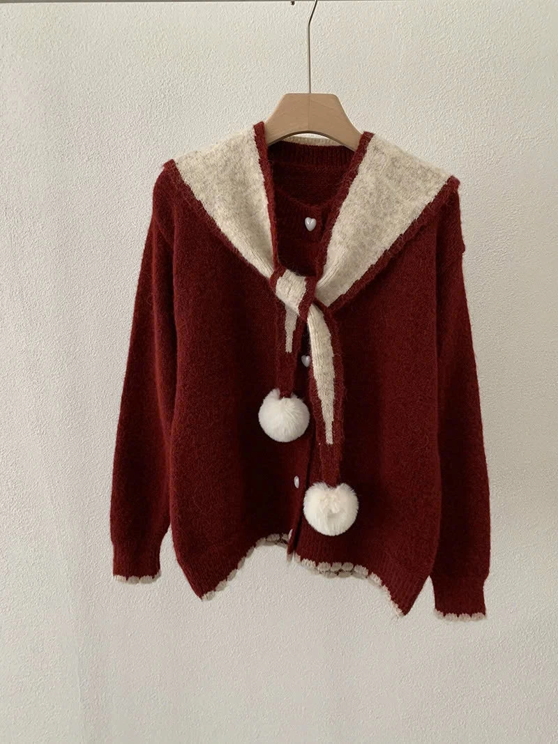 ÁO LEN KÈM KHĂN QUẢ BÔNG