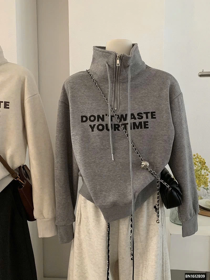 ÁO NỈ CHỮ LÓT LÔNG CỔ KHÓA