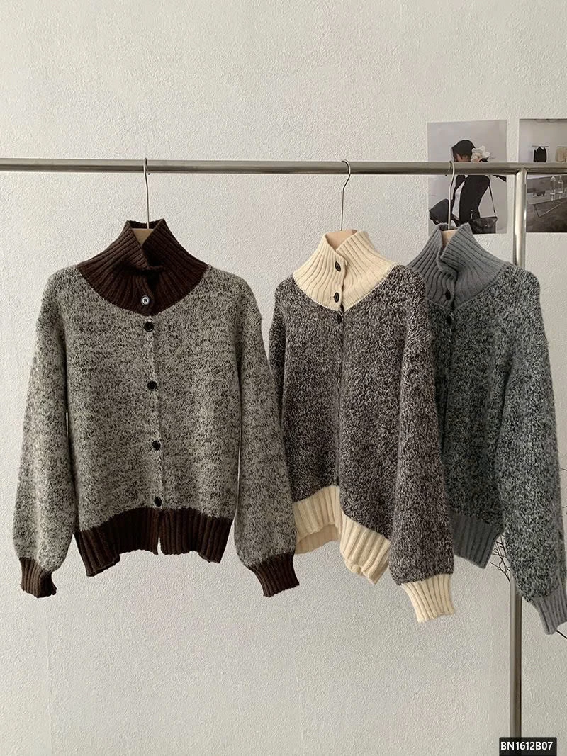 ÁO LEN LÔNG PHỐI CỔ CAO ĐÓNG CÚC