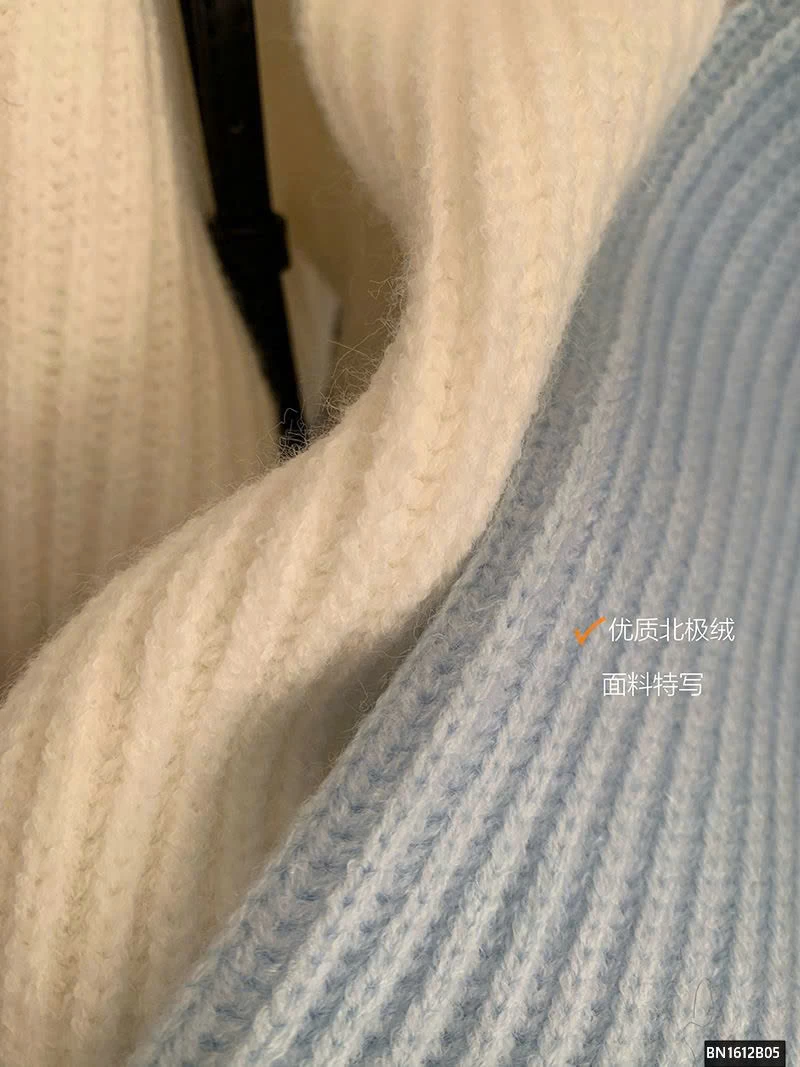 ÁO KHOÁC LEN CỔ LÔNG