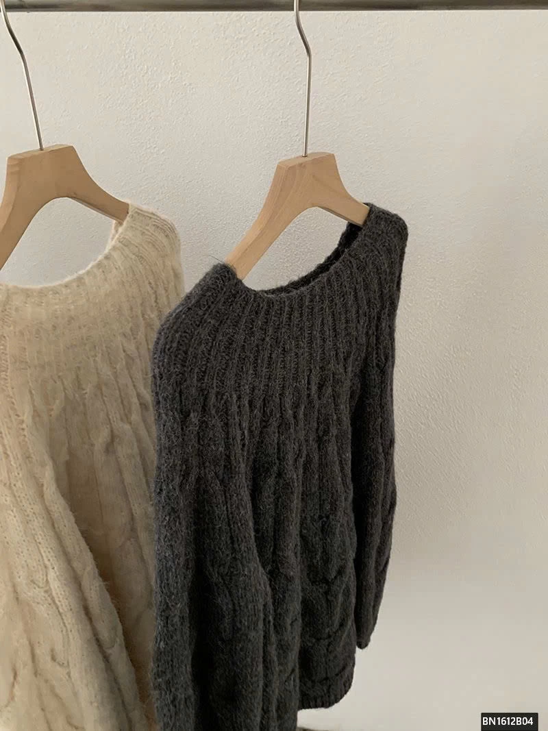 ÁO LEN THỪNG DÁN DÀI NỮ