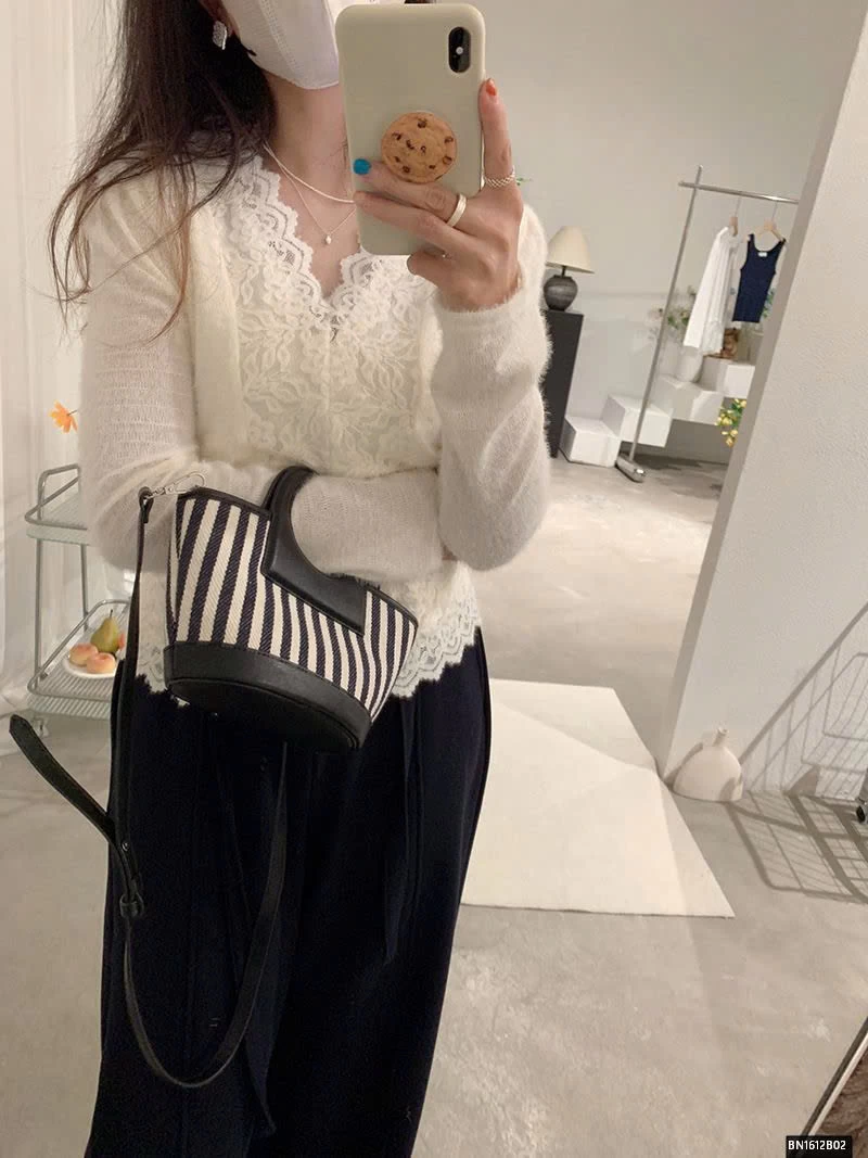 ÁO LÔNG CỔ V PHỐI REN NỮ